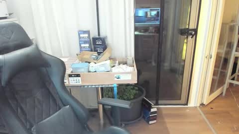 Andy online show from February 11, 7:30 pm