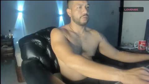 Snapshot of machohandsome chatting on February 16, 7:15 am Javier papichulo master how do you want online show from February 16, 7:15 am