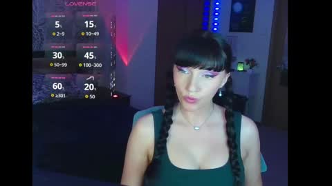 maciimayy online show from April 8, 1:05 am