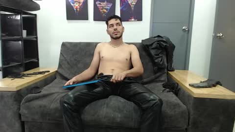 instagram mackdanielsx online show from October 3, 7:22 pm