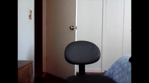 mackdocc001 online show from December 13, 4:05 pm