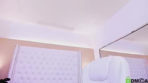 Mackenzie online show from December 2, 4:18 am