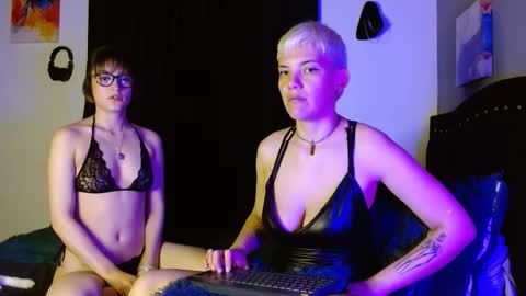 Noah Askew online show from November 5, 11:27 pm