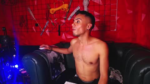 Snapshot of macky__ chatting on January 25, 9:15 am Macky online show from January 25, 9:15 am