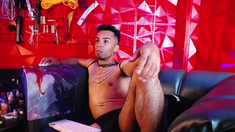 Snapshot of macky__ chatting on January 31, 12:40 pm Macky online show from January 31, 12:40 pm