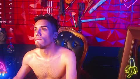 Snapshot of macky__ chatting on February 8, 8:52 am Macky online show from February 8, 8:52 am