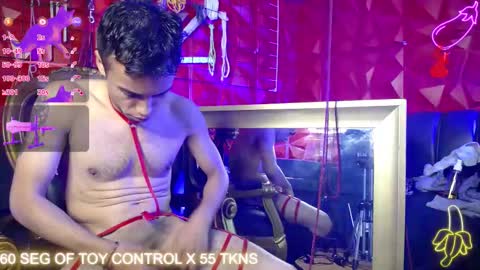 Snapshot of macky__ chatting on February 12, 9:20 am Macky online show from February 12, 9:20 am