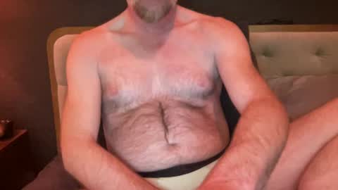 Snapshot of macsf chatting on October 7, 3:04 am macWA online show from October 7, 3:04 am