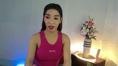 Snapshot of madalina1992 chatting on February 7, 11:24 pm madalina1992 online show from February 7, 11:24 pm