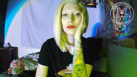 Madame Lucifer online show from November 2, 8:39 am