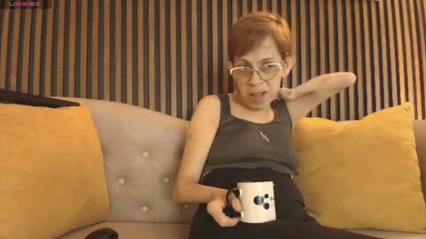 Snapshot of madame_mature1 chatting on July 13, 12:41 pm Madame online show from July 13, 12:41 pm