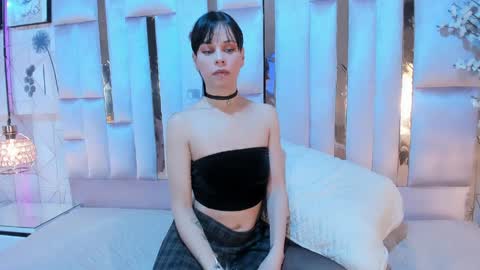  madamedesade01   online show from April 14, 9:43 pm
