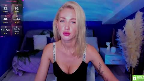 Evelyn online show from November 10, 6:45 am