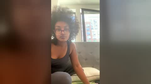 Snapshot of madamp1 chatting on April 16, 3:46 pm madamp1 online show from April 16, 3:46 pm