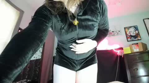 Maddi Avalon online show from June 15, 12:02 am