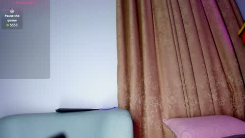 Maddie  online show from July 14, 11:49 am