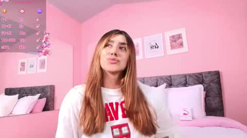 Maddie online show from December 19, 9:00 pm