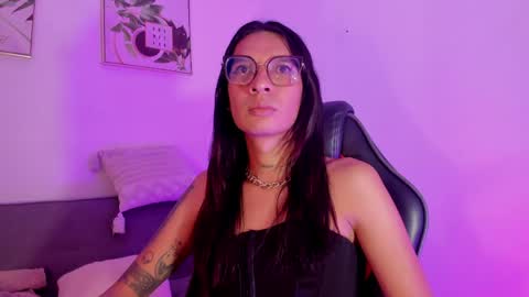 Maddie Ray online show from May 29, 11:19 am