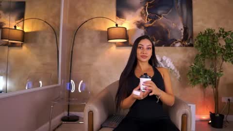 Maddie online show from April 26, 9:29 am