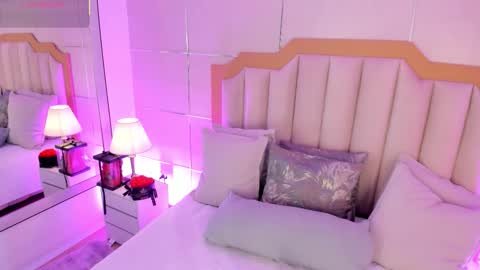    online show from February 14, 7:10 pm