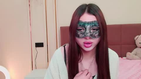 Madelaine online show from May 13, 1:30 pm