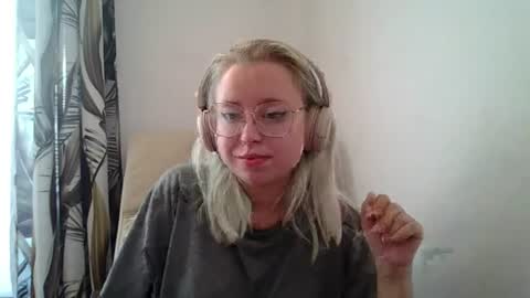 Maddie online show from August 7, 5:26 pm