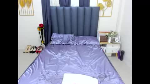 Maddison online show from March 30, 5:41 am