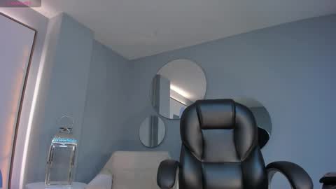 Maddison online show from November 7, 3:50 am