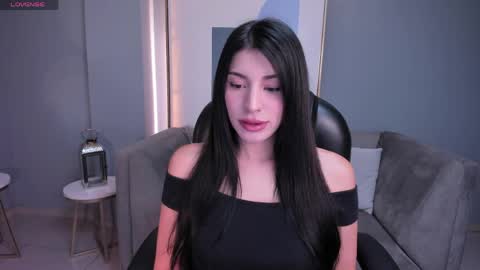 Maddison online show from April 6, 7:26 pm