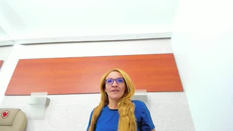 Snapshot of maddy_cartter chatting on December 20, 10:44 am maddy cartter online show from December 20, 10:44 am