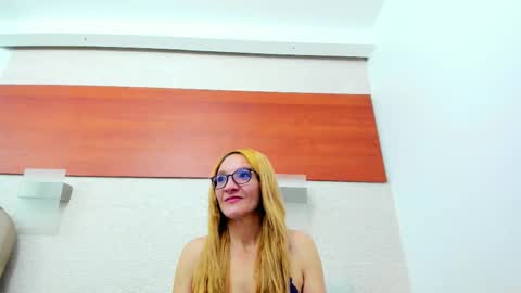 Snapshot of maddy_cartter chatting on January 17, 11:37 am maddy cartter online show from January 17, 11:37 am