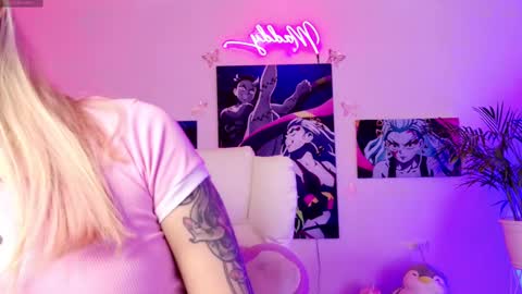 maddy_uwu online show from March 9, 11:03 pm