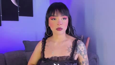 Snapshot of maddy_walker chatting on March 3, 8:21 pm Maddy online show from March 3, 8:21 pm