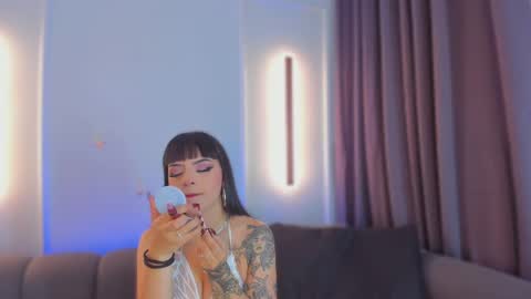 Snapshot of maddy_walker chatting on September 10, 7:58 pm Maddy online show from September 10, 7:58 pm