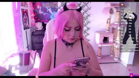 Maddy Foox online show from May 30, 9:45 pm