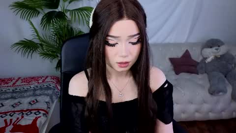 Maddy online show from June 27, 2:23 pm