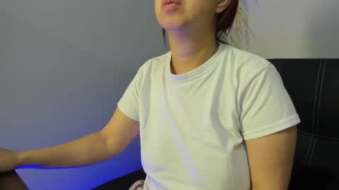 Madelaine  online show from April 17, 10:29 am