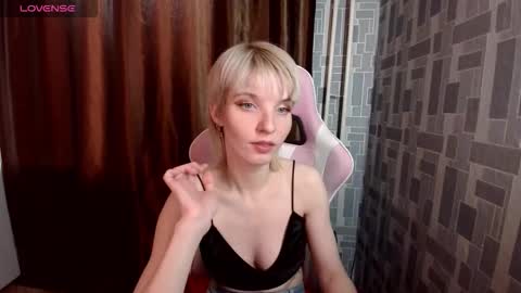 madelaines online show from February 7, 3:43 am
