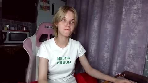 madelaines online show from July 12, 6:32 pm