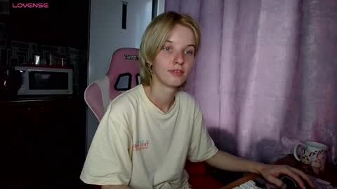 madelaines online show from July 31, 11:42 am