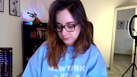 madelamee online show from November 20, 9:25 pm