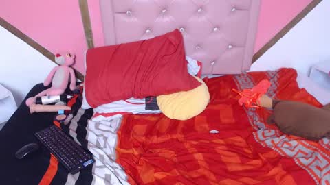 Madeline online show from December 21, 12:20 am