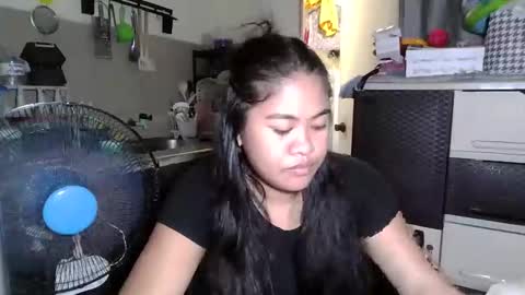 madelline2001 online show from April 2, 4:04 pm