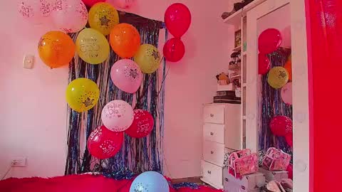 madelyn roses online show from February 14, 5:25 pm