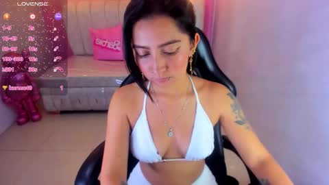 Madhison  online show from November 28, 8:11 pm