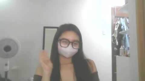 Snapshot of madi_perez chatting on March 29, 1:00 pm Madi online show from March 29, 1:00 pm