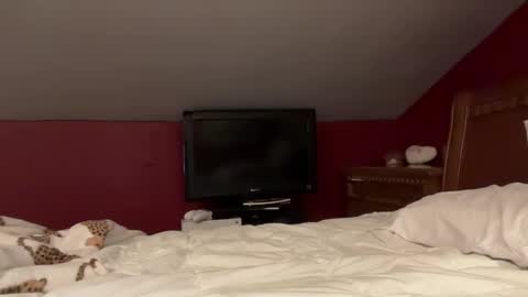 madibaby999 online show from September 20, 12:33 am