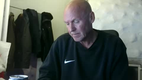 madio1187940 online show from October 17, 4:31 pm