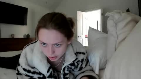 mari rose online show from February 25, 5:00 pm