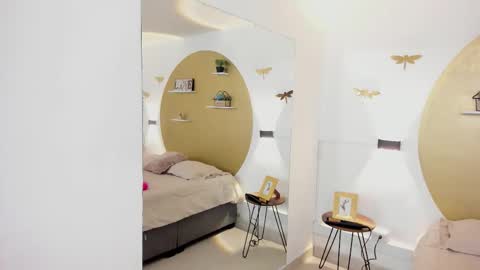 MADISON  online show from October 27, 11:47 am